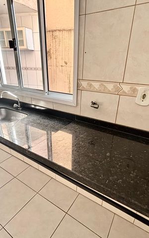 Casa à venda com 300m², 2 quartos e 2 vagasCozinha 