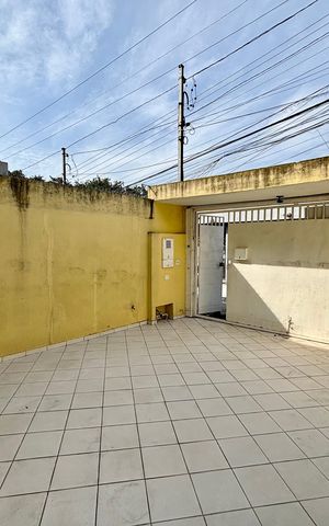 Casa à venda com 300m², 2 quartos e 2 vagasGaragem 
