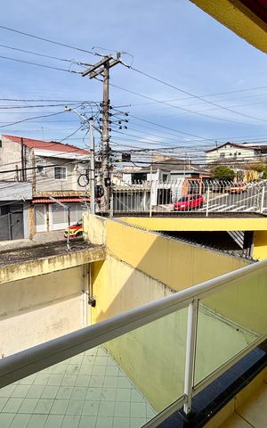 Casa à venda com 300m², 2 quartos e 2 vagasVaranda 