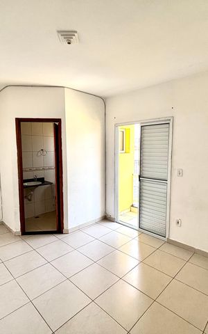 Casa à venda com 300m², 2 quartos e 2 vagasQuerto 1