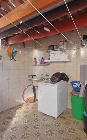 Casa de condomínio à venda com 100m², 2 quartos e 1 vagaÁrea de Serviço