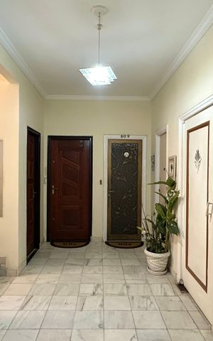 Apartamento para alugar com 81m², 3 quartos e sem vaga