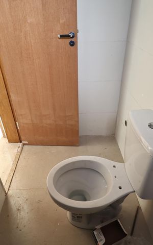 Apartamento à venda com 108m², 2 quartos e 1 vaga Apartamento à venda com 108m², 2 quartos e 1 vagaBanheiro