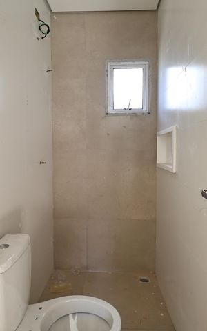 Apartamento à venda com 108m², 2 quartos e 1 vaga Apartamento à venda com 108m², 2 quartos e 1 vagaBanheiro da suíte