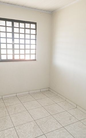 Casa à venda com 352m², 6 quartos e 2 vagas Casa à venda com 352m², 6 quartos e 2 vagasQuarto 1