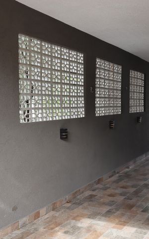 Casa à venda com 146m², 1 quarto e 4 vagasGaragem 
