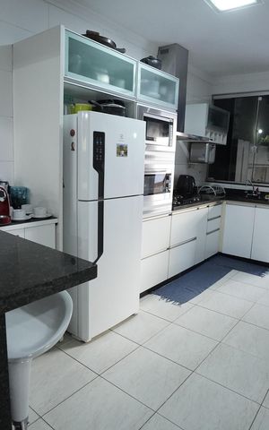 Casa à venda com 210m², 3 quartos e 3 vagas
