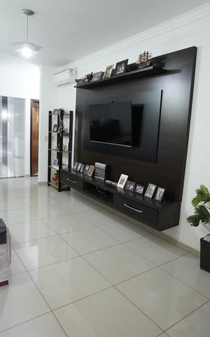 Casa à venda com 210m², 3 quartos e 3 vagas
