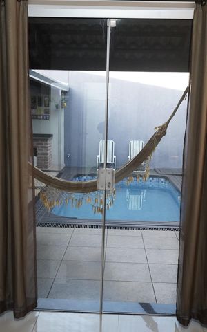 Casa à venda com 210m², 3 quartos e 3 vagas