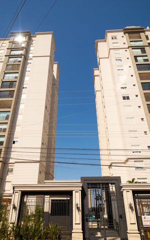 Apartamento à venda com 83m², 3 quartos e 2 vagas Apartamento à venda com 83m², 3 quartos e 2 vagasFachada