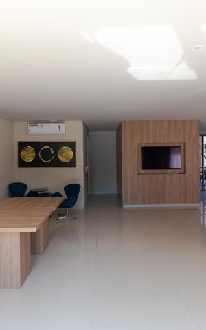 Apartamento à venda com 83m², 3 quartos e 2 vagas Apartamento à venda com 83m², 3 quartos e 2 vagasÁrea comum - Salão de festas
