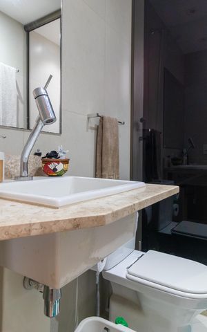 Apartamento à venda com 83m², 3 quartos e 2 vagas Apartamento à venda com 83m², 3 quartos e 2 vagasBanheiro da Suíte