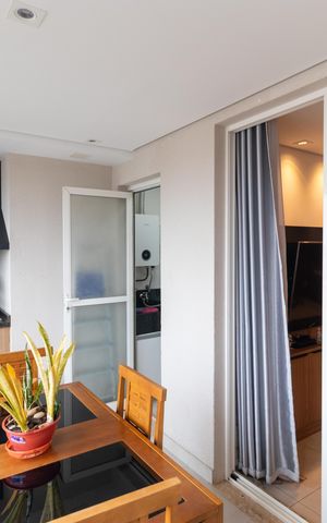 Apartamento à venda com 83m², 3 quartos e 2 vagas Apartamento à venda com 83m², 3 quartos e 2 vagasSacada