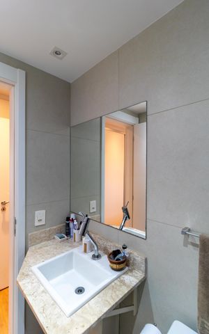 Apartamento à venda com 83m², 3 quartos e 2 vagas Apartamento à venda com 83m², 3 quartos e 2 vagasBanheiro da Suíte