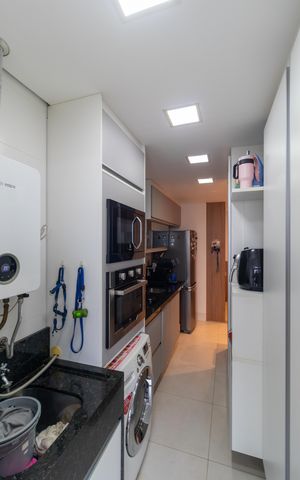Apartamento à venda com 83m², 3 quartos e 2 vagas Apartamento à venda com 83m², 3 quartos e 2 vagasÁrea de Serviço