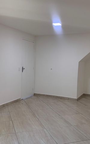 Apartamento para alugar com 120m², 2 quartos e 1 vaga Apartamento para alugar com 120m², 2 quartos e 1 vagaSala