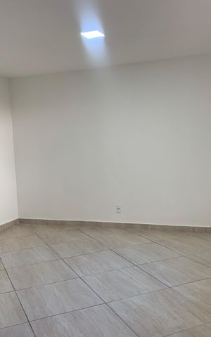 Apartamento para alugar com 120m², 2 quartos e 1 vaga Apartamento para alugar com 120m², 2 quartos e 1 vagaSala