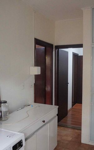 Casa à venda com 327m², 2 quartos e 4 vagasÁrea de Serviço
