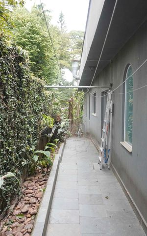 Casa à venda com 327m², 2 quartos e 4 vagasCorredor