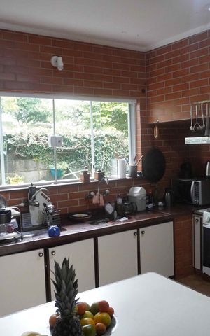 Casa à venda com 327m², 2 quartos e 4 vagasCozinha