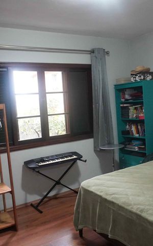Casa à venda com 327m², 2 quartos e 4 vagasSuíte 2