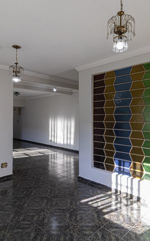 Casa para alugar com 202m², 3 quartos e 1 vagaSala