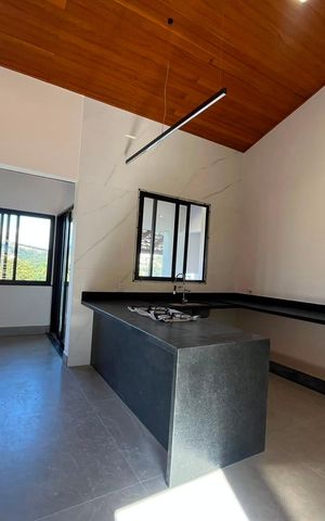 Casa de condomínio à venda com 230m², 3 quartos e 4 vagas Casa de condomínio à venda com 230m², 3 quartos e 4 vagasSala/Cozinha