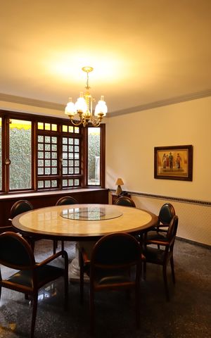 Casa de condomínio para alugar com 853m², 4 quartos e 8 vagasCopa