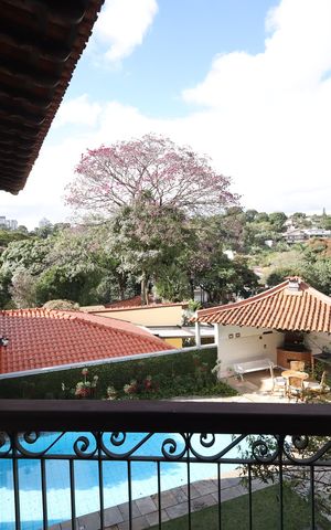 Casa de condomínio para alugar com 853m², 4 quartos e 8 vagasVaranda Quarto 4