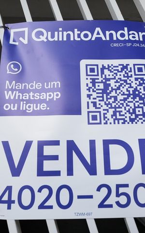 Casa à venda com 212m², 3 quartos e 2 vagasPlaca