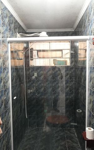 Casa à venda com 212m², 3 quartos e 2 vagasBanheiro Social