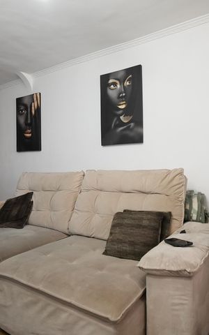 Casa à venda com 212m², 3 quartos e 2 vagasSala