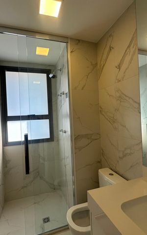 Apartamento para alugar com 245m², 4 quartos e 4 vagas Apartamento para alugar com 245m², 4 quartos e 4 vagasBanheiro da Suíte 2