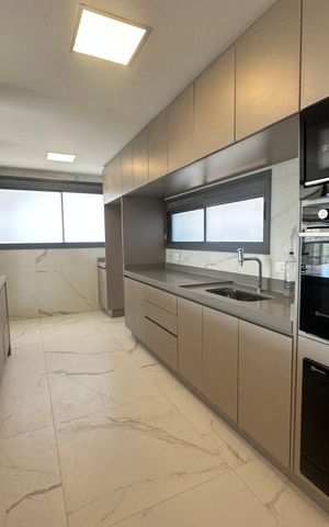 Apartamento para alugar com 245m², 4 quartos e 4 vagas Apartamento para alugar com 245m², 4 quartos e 4 vagasCozinha