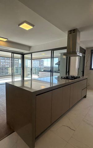 Apartamento para alugar com 245m², 4 quartos e 4 vagas Apartamento para alugar com 245m², 4 quartos e 4 vagasCozinha
