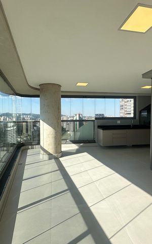 Apartamento para alugar com 245m², 4 quartos e 4 vagas Apartamento para alugar com 245m², 4 quartos e 4 vagasVaranda da Sala