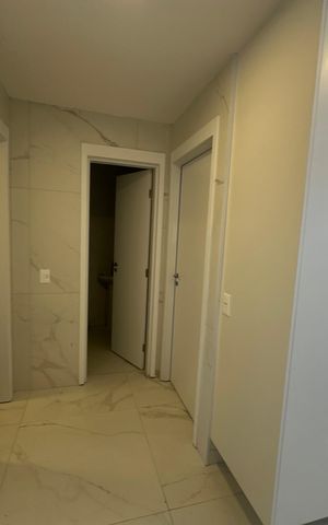 Apartamento para alugar com 245m², 4 quartos e 4 vagas Apartamento para alugar com 245m², 4 quartos e 4 vagasÁrea de Serviço
