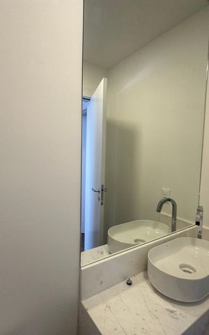 Apartamento para alugar com 245m², 4 quartos e 4 vagas Apartamento para alugar com 245m², 4 quartos e 4 vagasLavabo