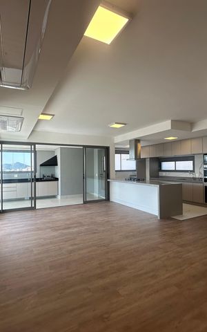 Apartamento para alugar com 245m², 4 quartos e 4 vagas Apartamento para alugar com 245m², 4 quartos e 4 vagasSala