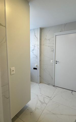 Apartamento para alugar com 245m², 4 quartos e 4 vagas Apartamento para alugar com 245m², 4 quartos e 4 vagasÁrea de Serviço