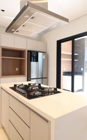 Casa de condomínio para alugar com 400m², 4 quartos e 6 vagasCozinha