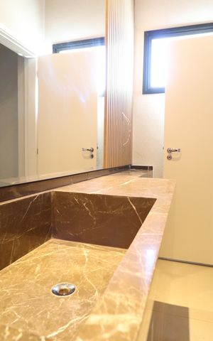 Casa de condomínio para alugar com 400m², 4 quartos e 6 vagasLavabo