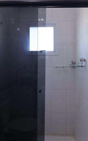 Apartamento à venda com 108m², 2 quartos e 2 vagasBanheiro da suíte
