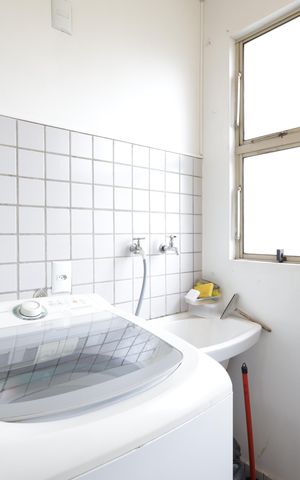 Apartamento à venda com 65m², 3 quartos e 1 vagaÁrea de Serviço