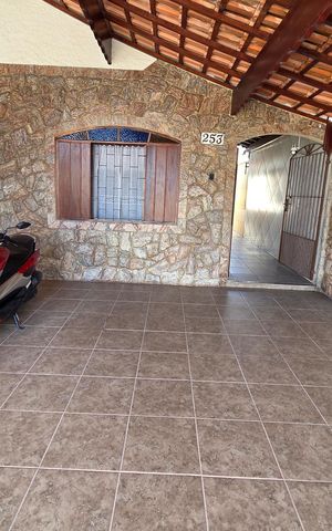 Casa para alugar com 110m², 3 quartos e 4 vagas