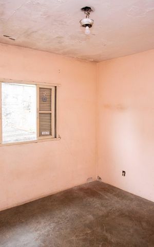 Casa à venda com 120m², 6 quartos e 2 vagasQuarto 1 Casa 1