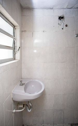 Casa à venda com 120m², 6 quartos e 2 vagasBanheiro da Suite Casa 2
