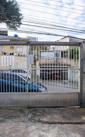 Casa à venda com 120m², 6 quartos e 2 vagasGaragem