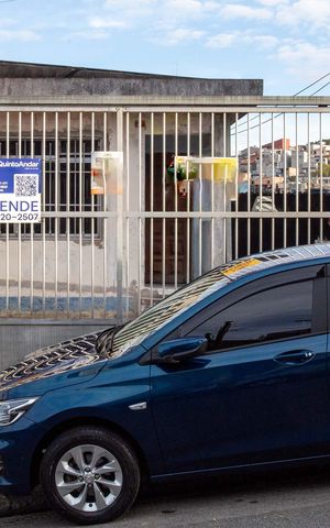 Casa à venda com 120m², 6 quartos e 2 vagasFachada