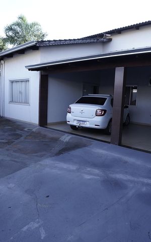 Casa à venda com 280m², 3 quartos e 4 vagas